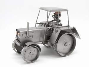 TRAKTOR XXL - FIGURKA Z METALU