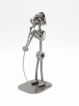FIGURKA Z METALU - ŚPIEWACZKA - PIOSENKARKA - WOKALISTKA