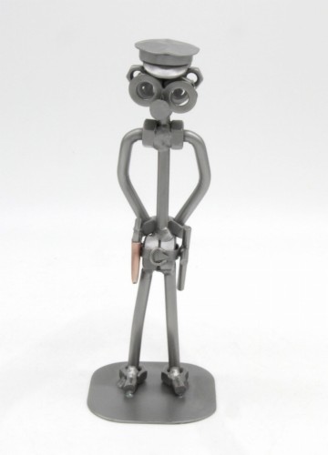 FIGURKA Z METALU - POLICJANT