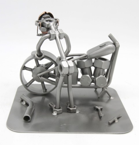 FIGURKA Z METALU - MECHANIK MOTOR