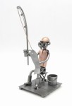 FIGURKA Z METALU - WĘDKARZ 2