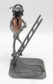 FIGURKA Z METALU - STRAŻAK Z DRABINĄ - zdjęcie 9