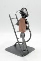 FIGURKA Z METALU - STRAŻAK Z DRABINĄ - zdjęcie 4
