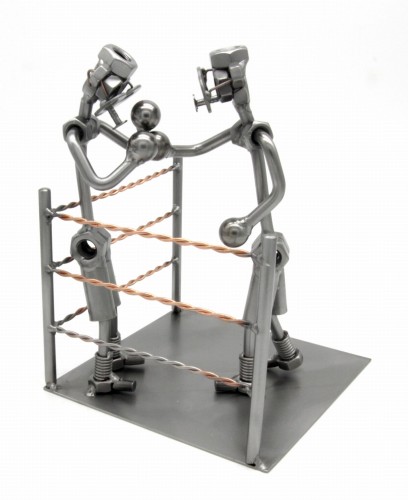 FIGURKA Z METALU - BOKS