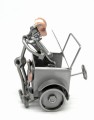 FIGURKA Z METALU - MECHANIK SAMOCHODOWY 2 OSOBY - zdjęcie 4