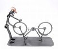 FIGURKA Z METALU - NAPRAWA ROWERU - zdjęcie 2