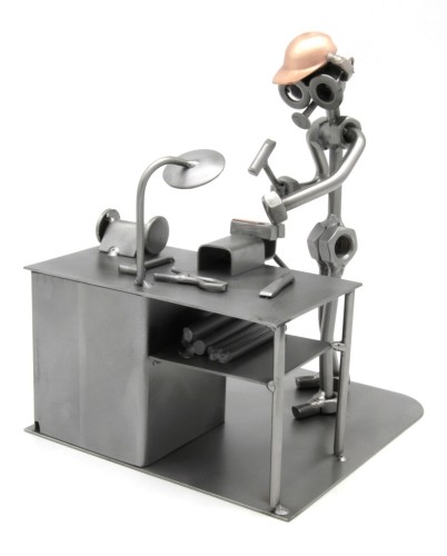 FIGURKA Z METALU - ŚLUSARZ