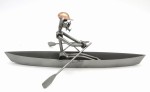 FIGURKA Z METALU - WIOŚLARZ