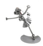FIGURKA Z METALU  - ŁYŻWIARKA