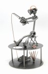 FIGURKA Z METALU - WĘDKARZ 3