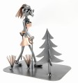 FIGURKA Z METALU - NORDIC WALKING Z CHOINKĄ - KOBIETA - zdjęcie 1