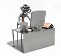 PRACOWNIK BIUROWY - BIURO - FIGURKA Z METALU - zdjęcie 4