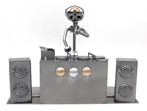 FIGURKA Z METALU - DJ